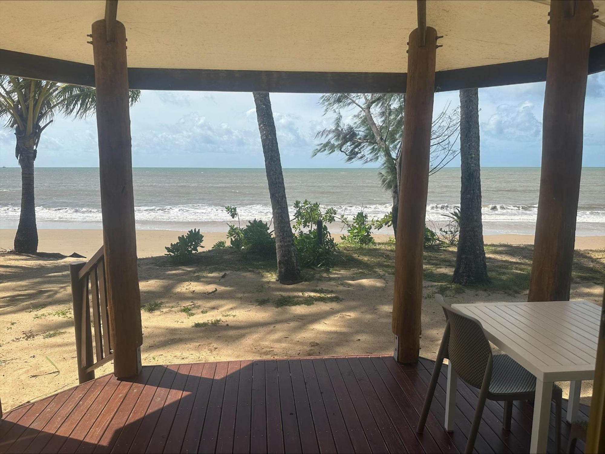 埃利斯海滩海滨简易别墅酒店 棕榈湾 外观 照片