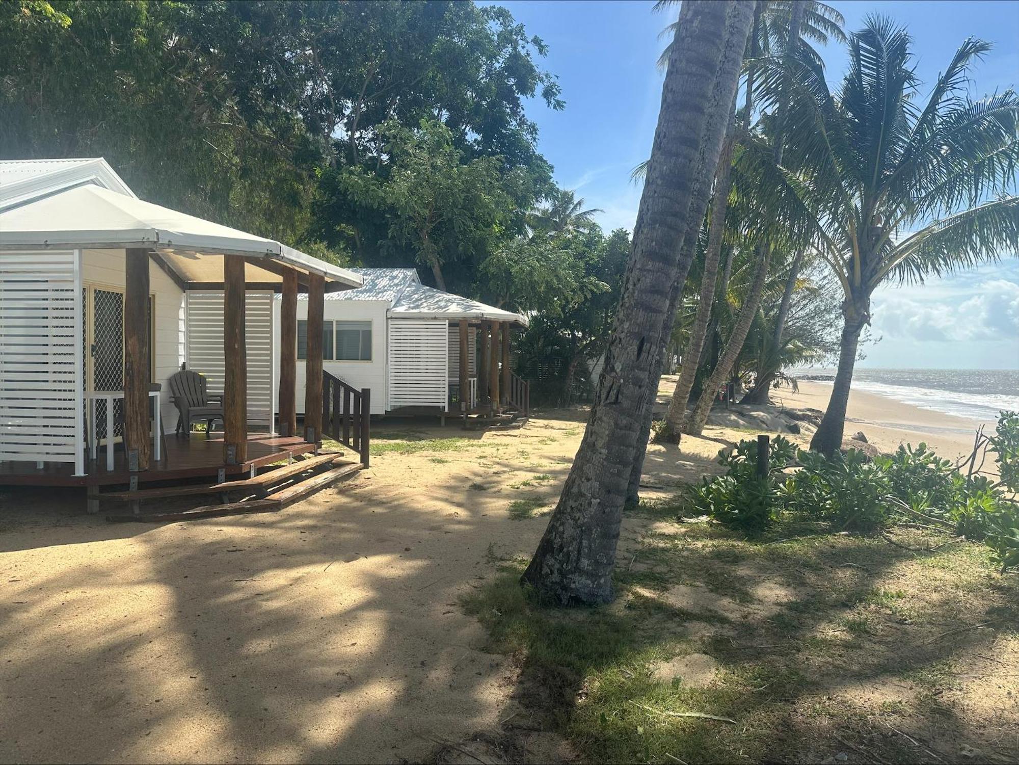 埃利斯海滩海滨简易别墅酒店 棕榈湾 外观 照片